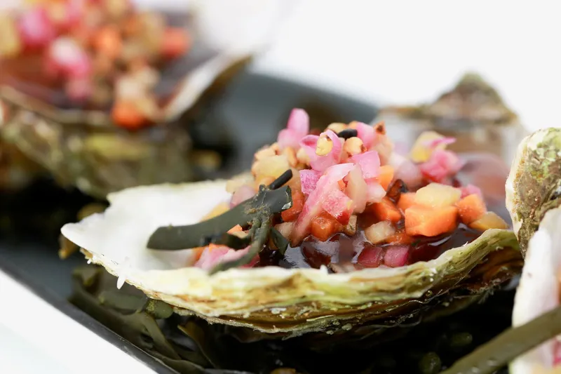 Huîtres de Tamaris aux saveurs d'Asie, gribiche de poireaux au gingembre